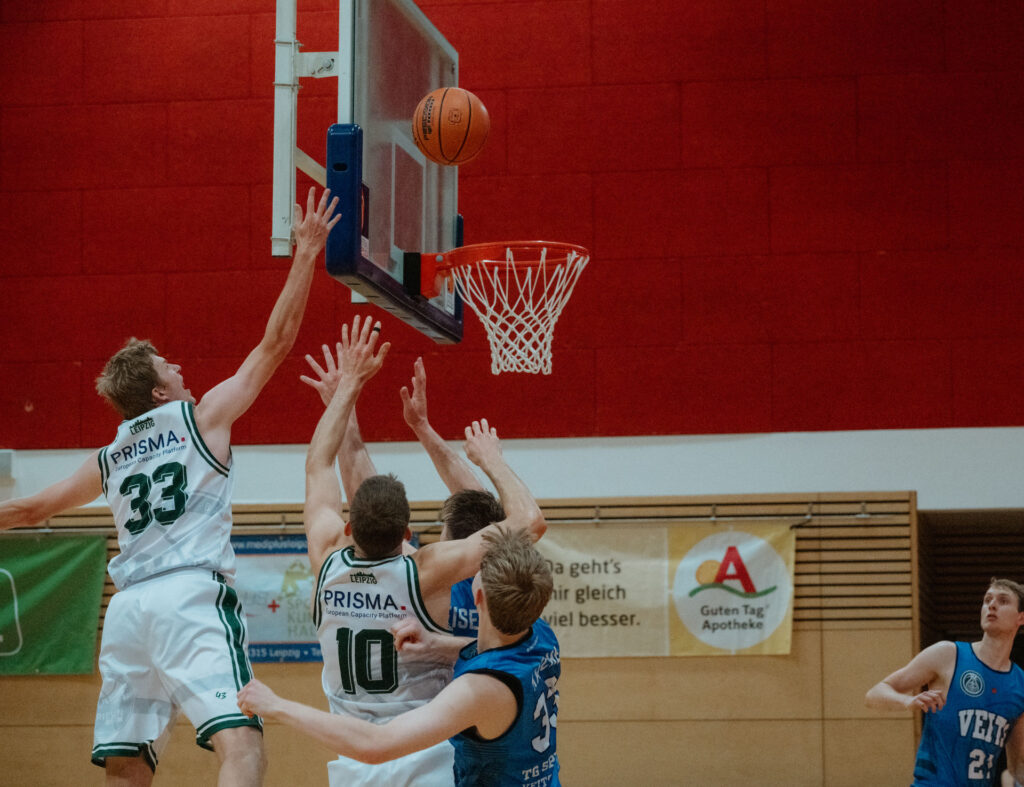 Start-Ziel-Sieg in Bamberg: UniRiesen Leipzig gewinnen klar mit 87:59
