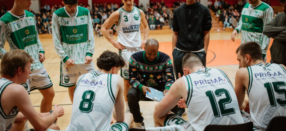 BAURADO UniRiesen feiern 103:63-Sieg gegen Liga-Schlusslicht Gotha